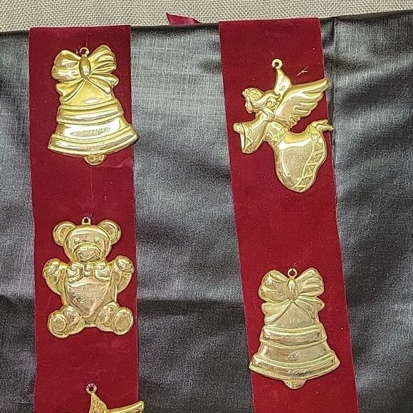 Lot of 18 assorted gold Christmas ornaments - Picture 2 of 7